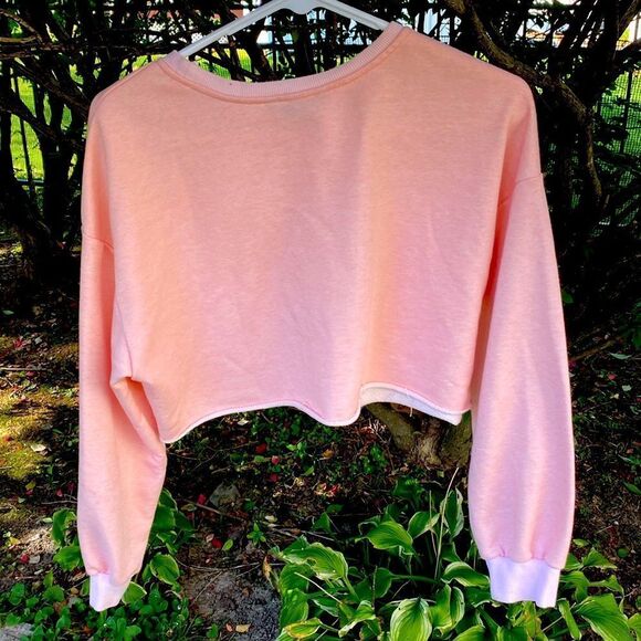 SHEIN Cropped Hem Cut Off Pull on Sweatshirt - Picture 3 of 6